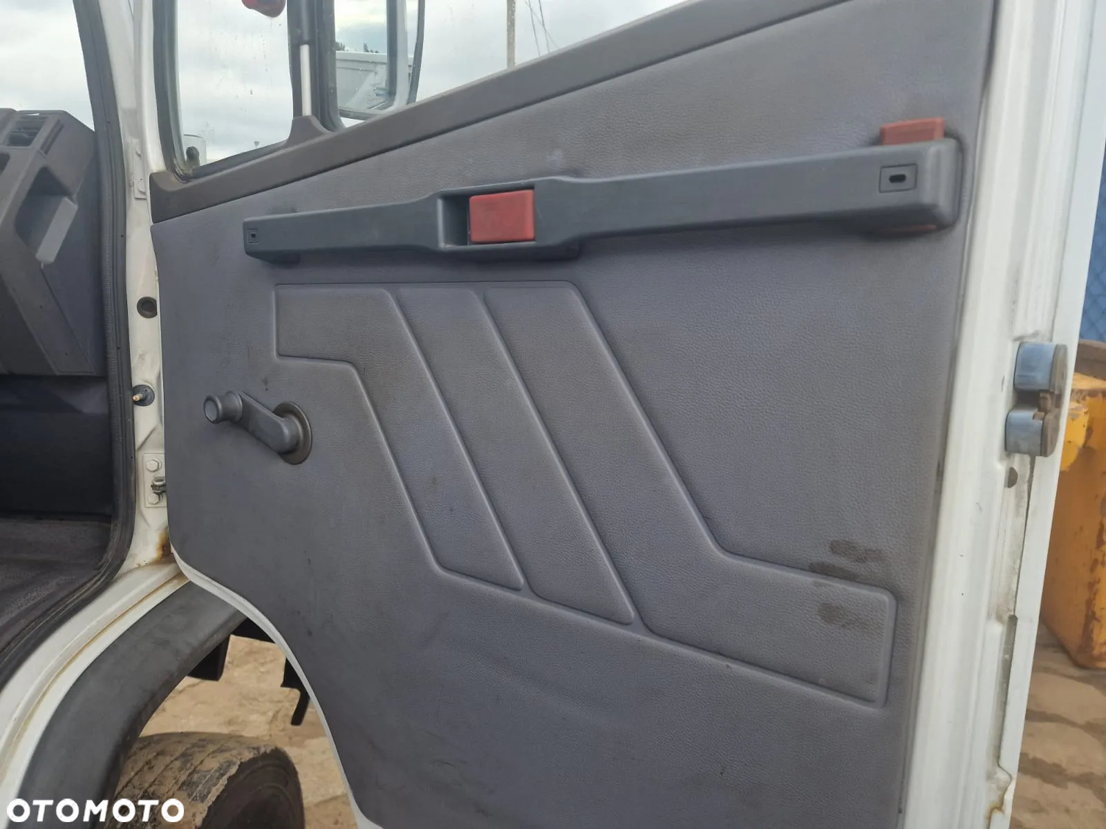 Mercedes-Benz 814DA 4x4 - 19