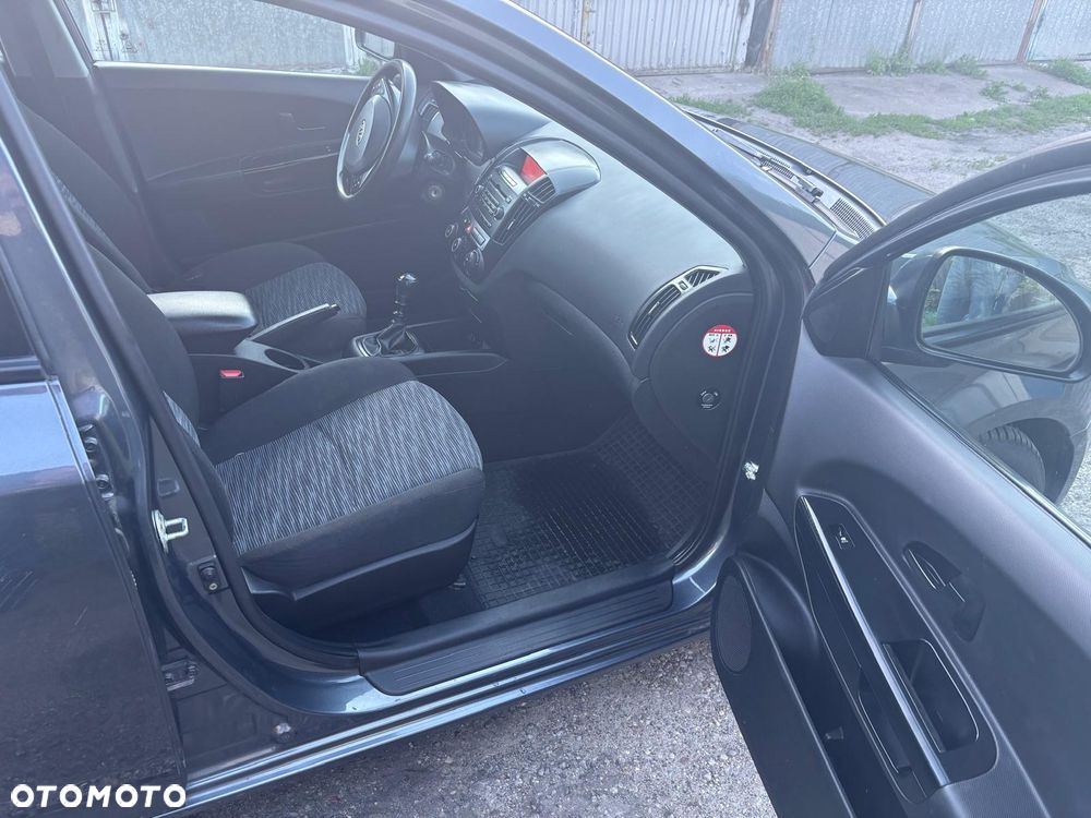 Kia Ceed 1.6 Comfort - 4