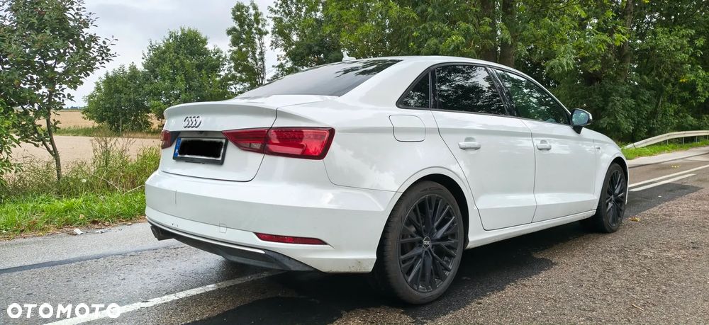 Audi A3 Limousine 40 TFSI Quattro S tronic - 4