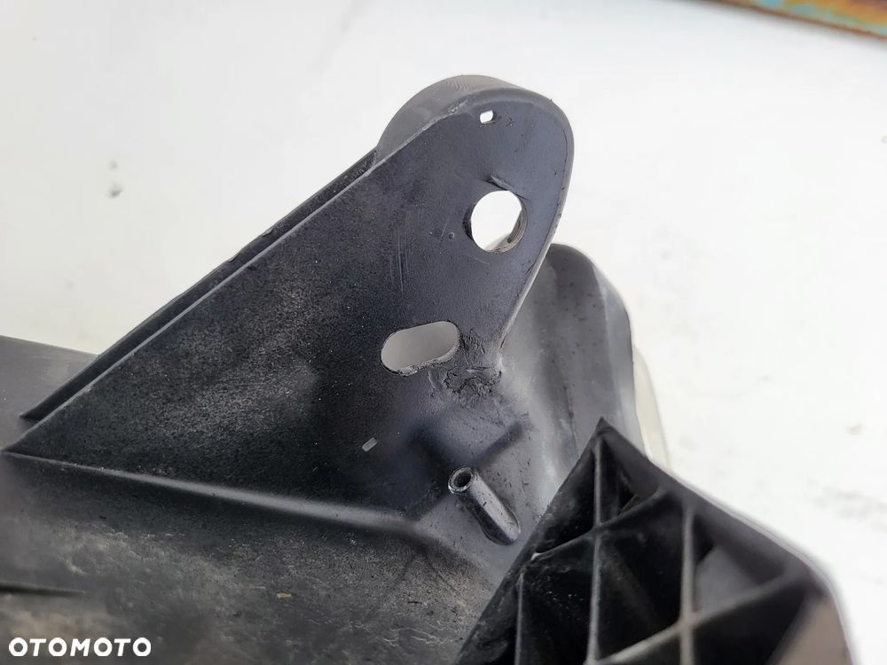 Lampa przednia lewa Citroen C4 II B7 - 9