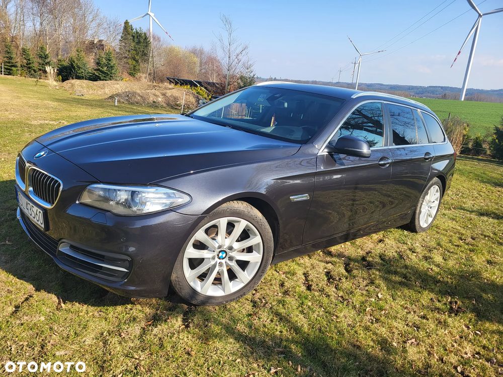 BMW Seria 5 520d xDrive - 12