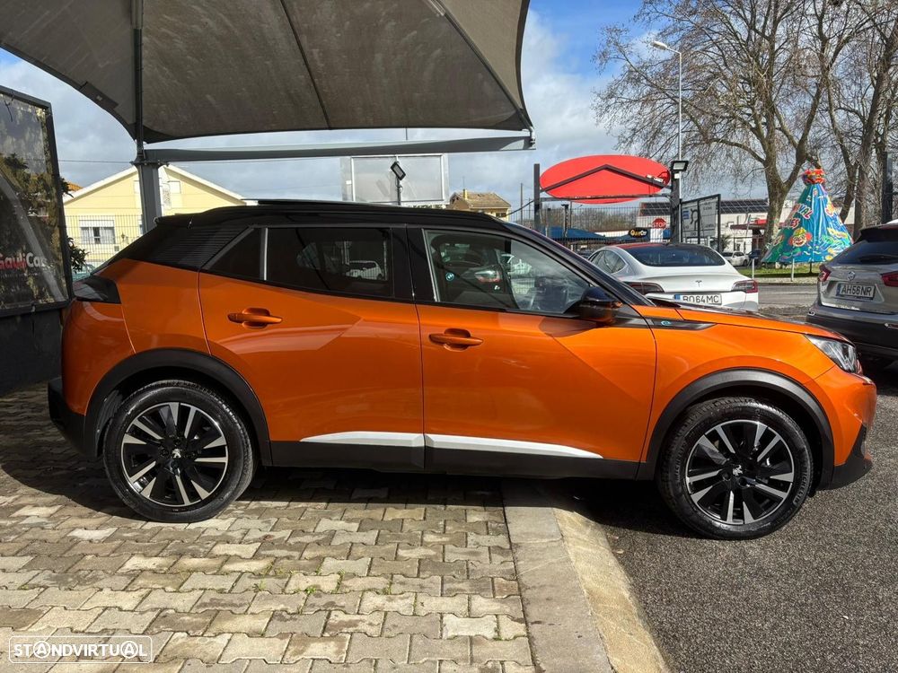 Peugeot e-2008 50 kWh GT - 7