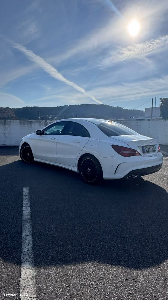Mercedes-Benz CLA 180 AMG Line - 5