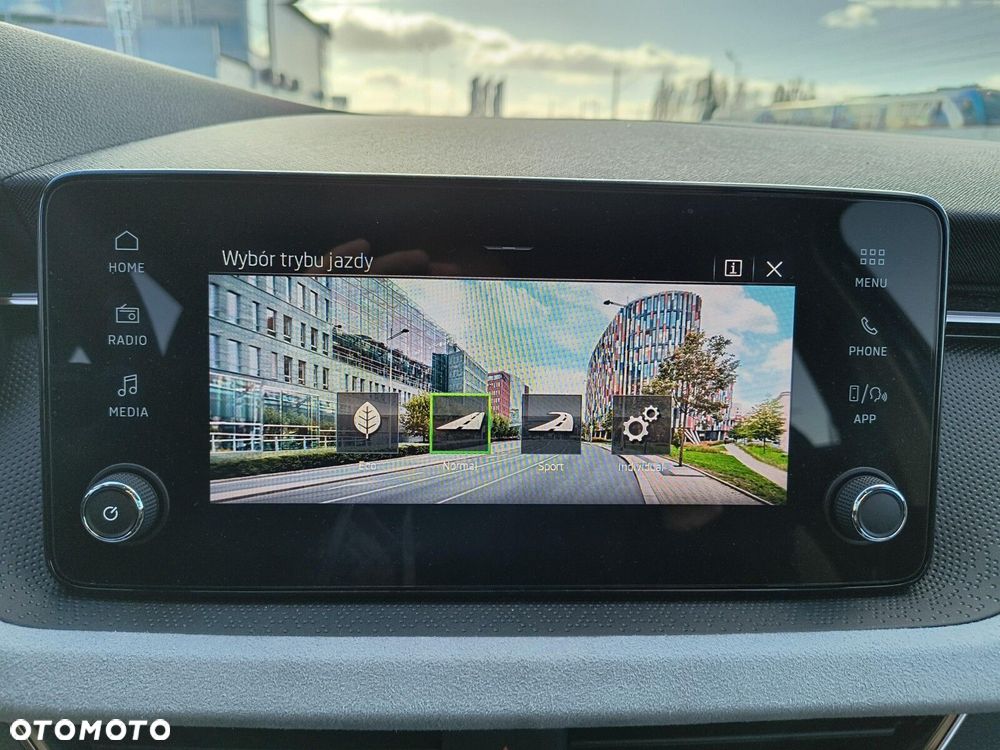 Skoda Scala 1.5 TSI Selection - 32