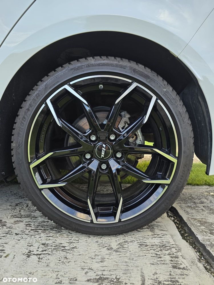 Toyota Corolla 1.8 Hybrid Comfort - 9