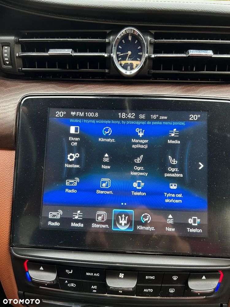 Maserati Quattroporte - 16