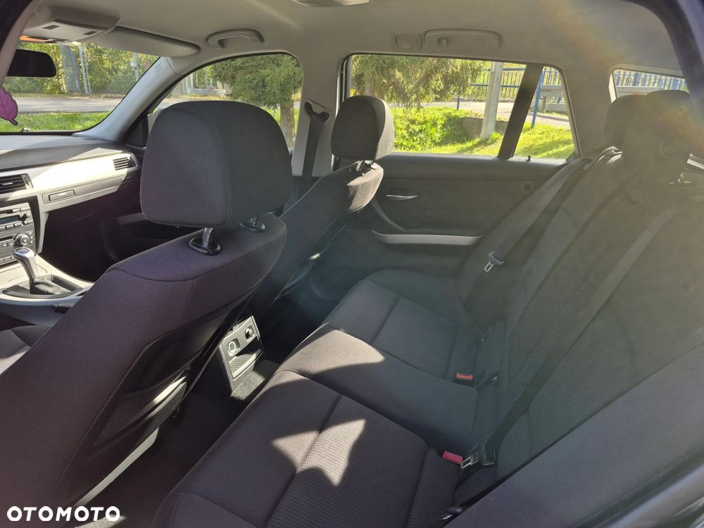 BMW Seria 3 318i Edition Lifestyle - 32