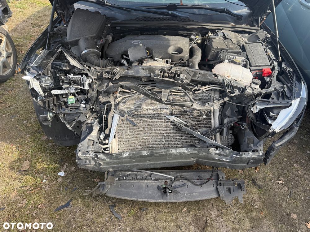 Opel Insignia - 2