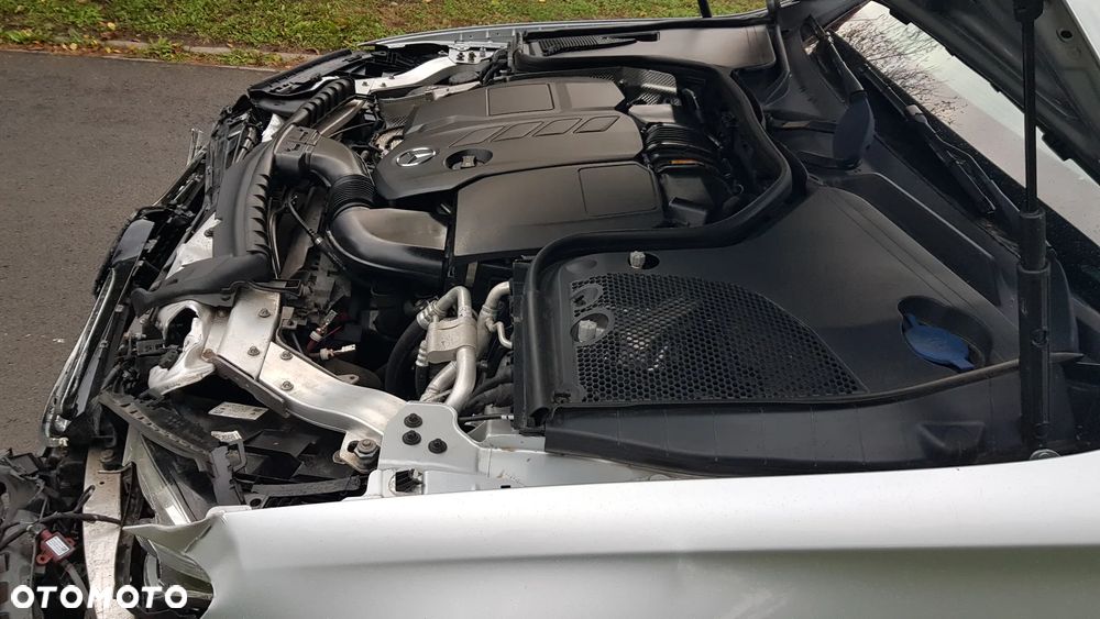 Mercedes-Benz Klasa E 220 d AMG - 22