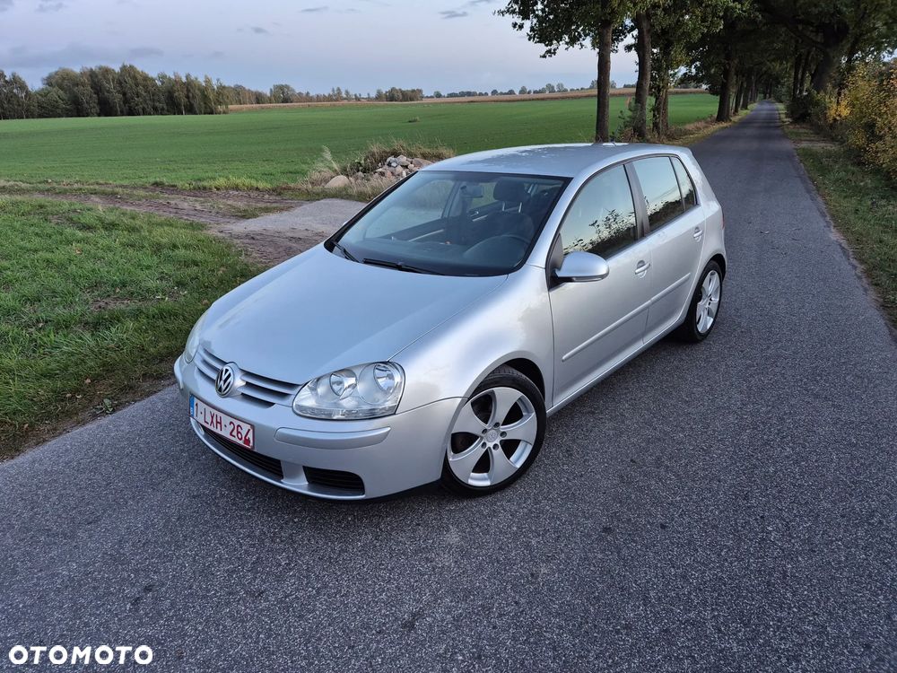 Volkswagen Golf - 32