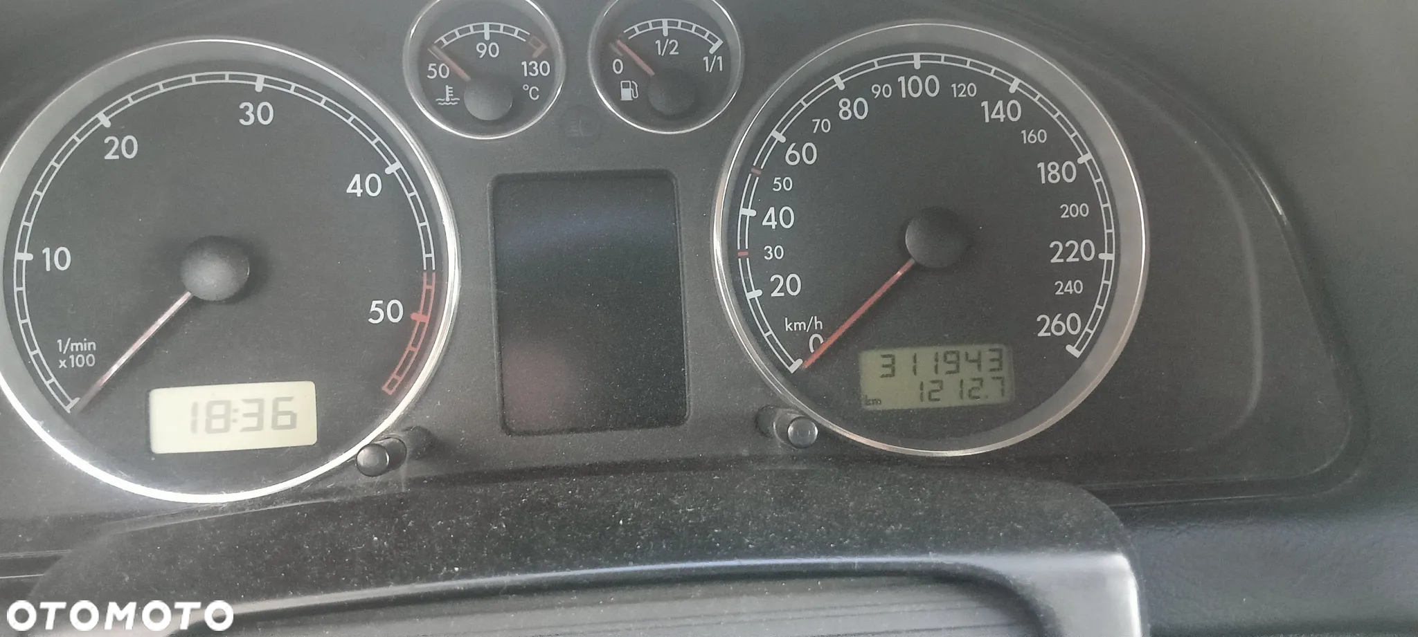 Volkswagen Passat 1.9 TDI Comfortline Tiptr - 8