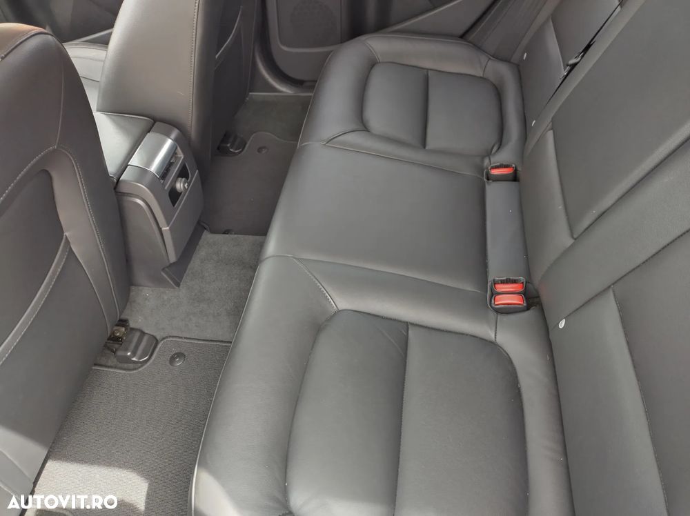 Volvo V70 D4 Geartronic Kinetic - 22