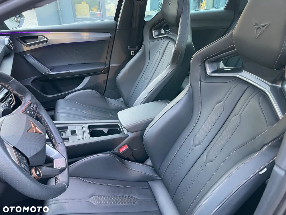 Cupra Leon 2.0 TSI 4Drive VZ Cup DSG - 23