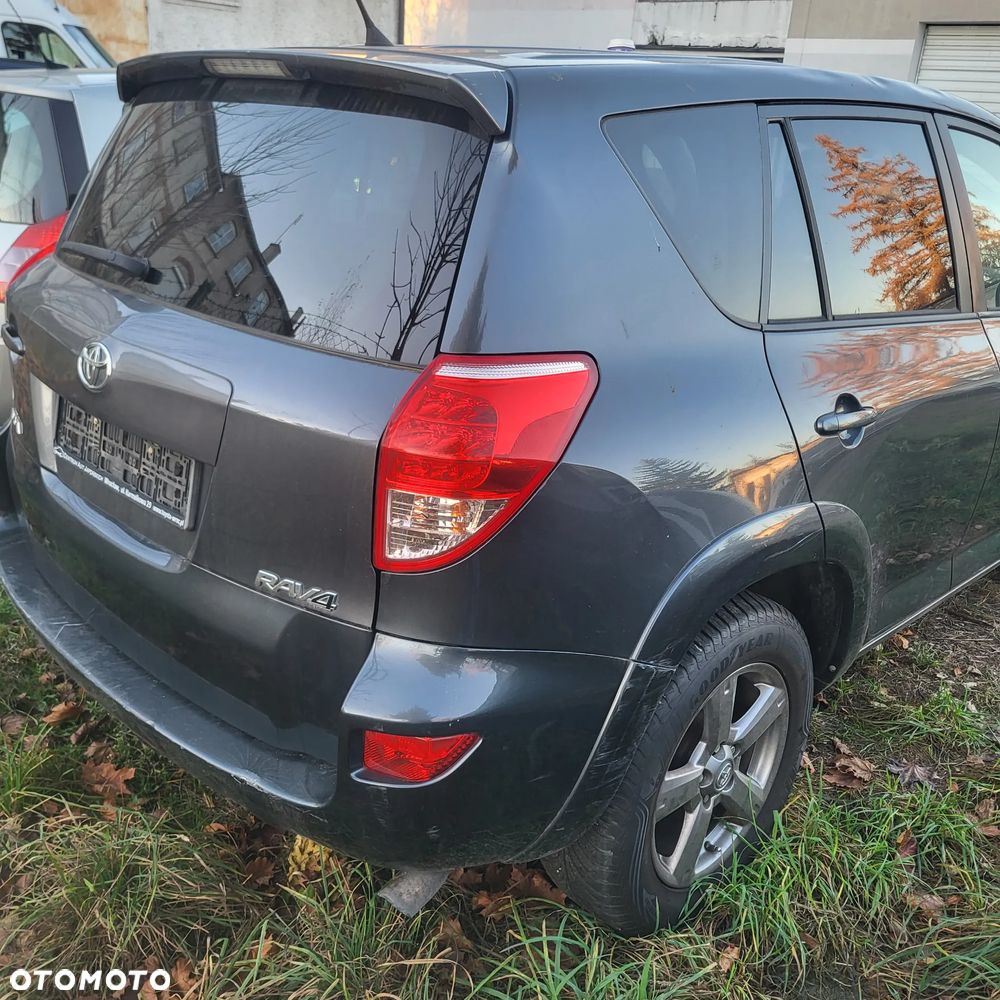 Toyota RAV4 2.2 D-4D Sol 180 - 3