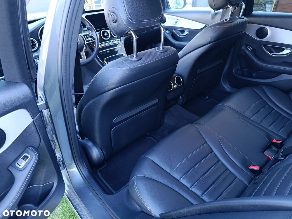 Mercedes-Benz Klasa C 300 d 9G-TRONIC Exclusive - 8