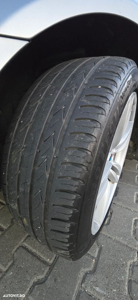 BMW Seria 5 520d xDrive AT - 18