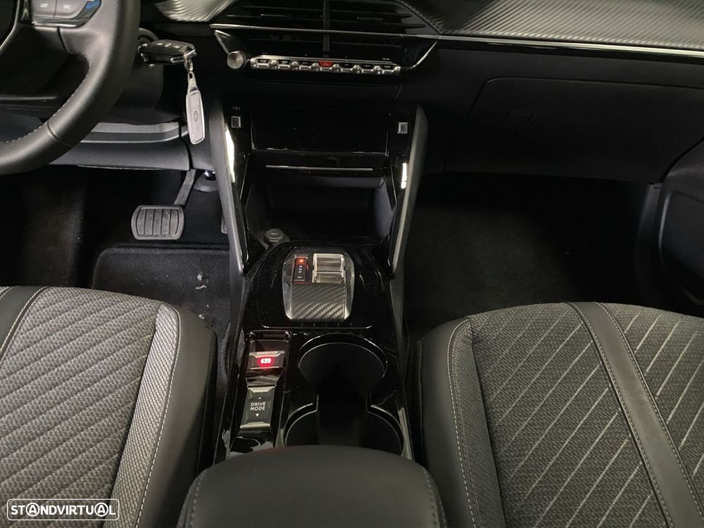 Peugeot 208 1.2 Hybrid Allure e-DCS6 - 15