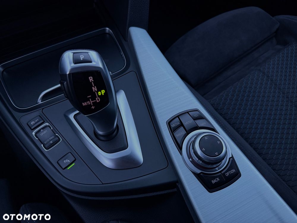 BMW Seria 3 - 17