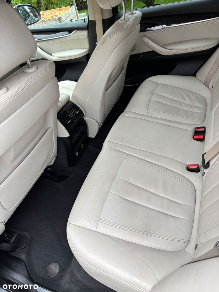 BMW X5 xDrive25d - 12