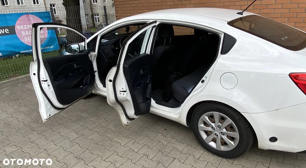Kia Rio 1.2 M (klm) - 10