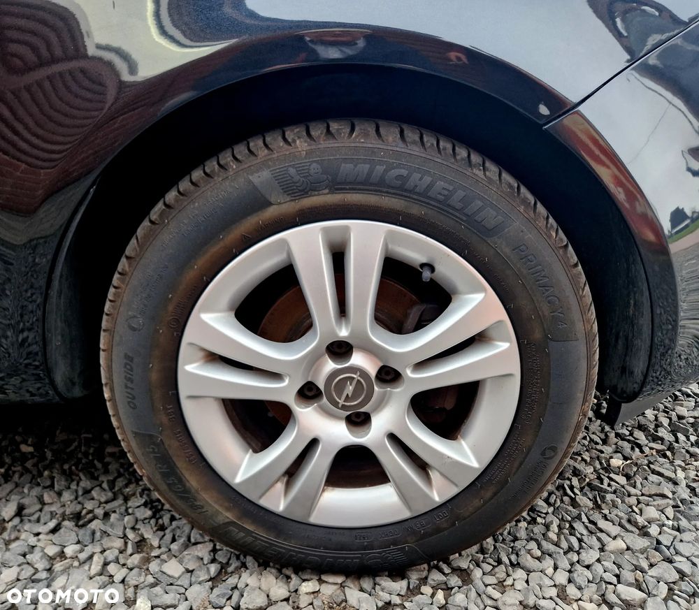 Opel Corsa - 4