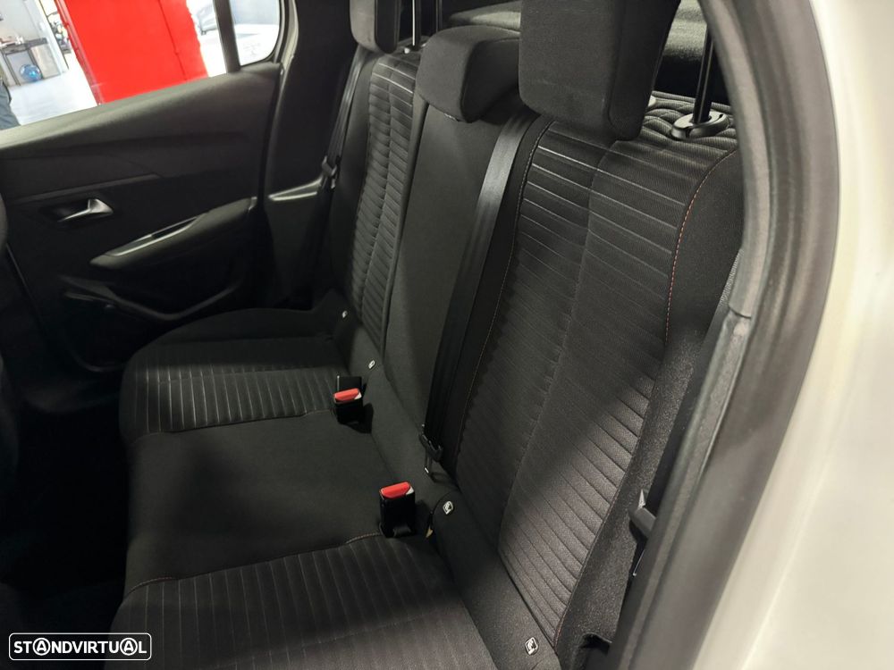 Peugeot 208 1.2 PureTech Active Pack - 45