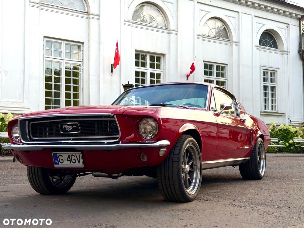Ford Mustang - 2