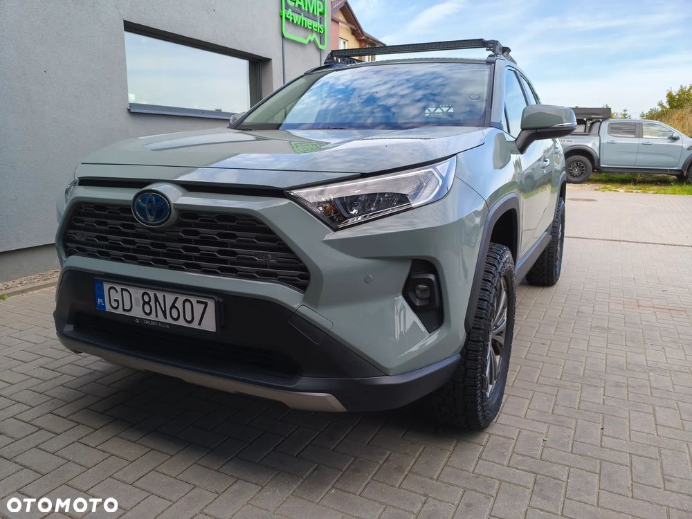 Toyota RAV4 - 6