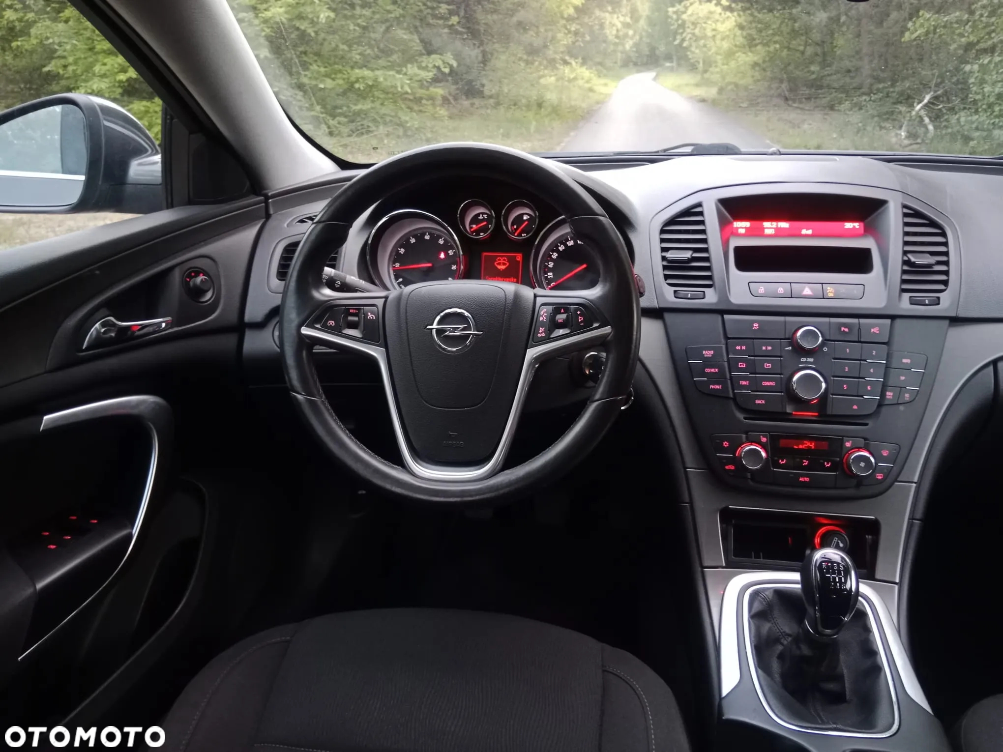 Opel Insignia - 12
