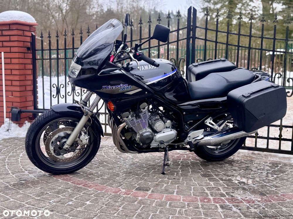 Yamaha XJ - 6