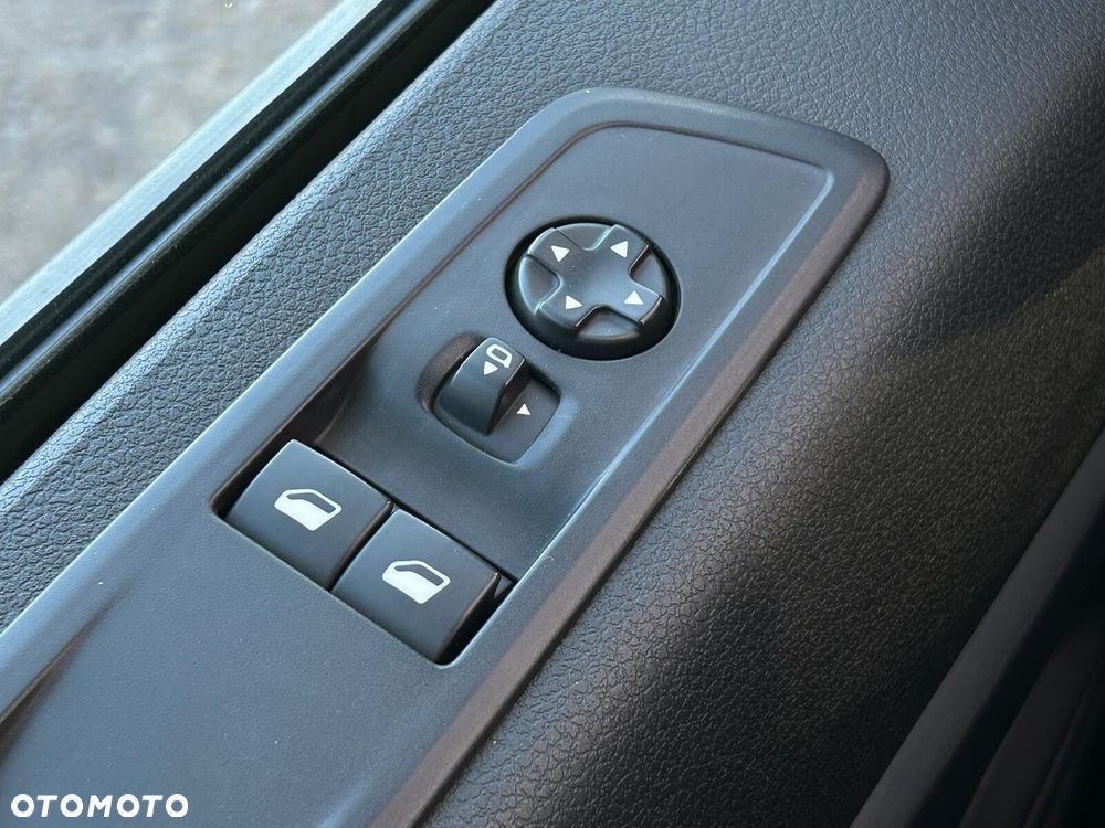 Peugeot Traveller 2.0 BlueHDi Standard Business Vip - 20