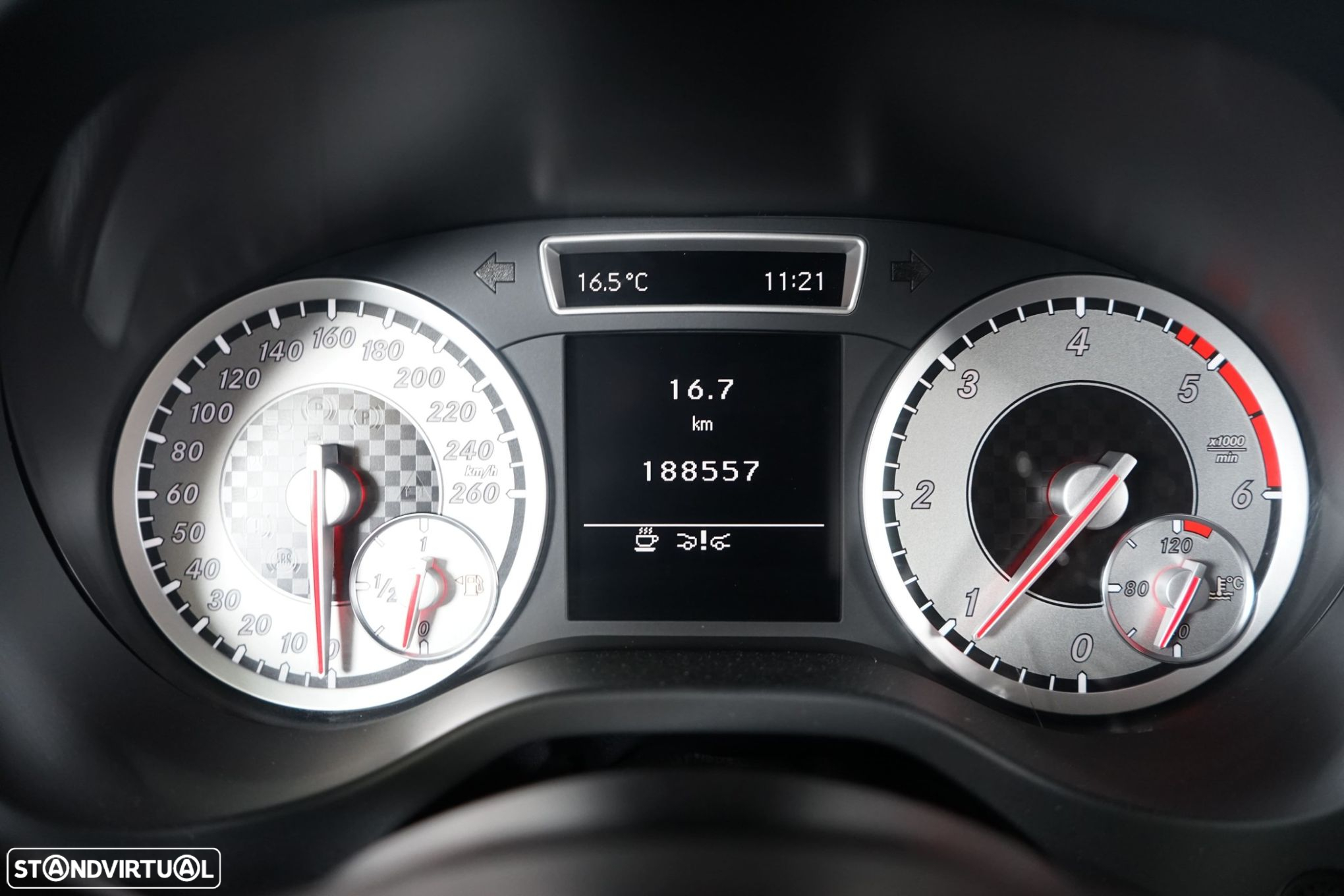 Mercedes-Benz A 180 CDI AMG Line - 26