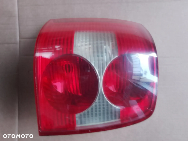 Passat B5 FL lift Części Lampa Tylna Lewa Prawa Tył Lewy Prawy wkład
