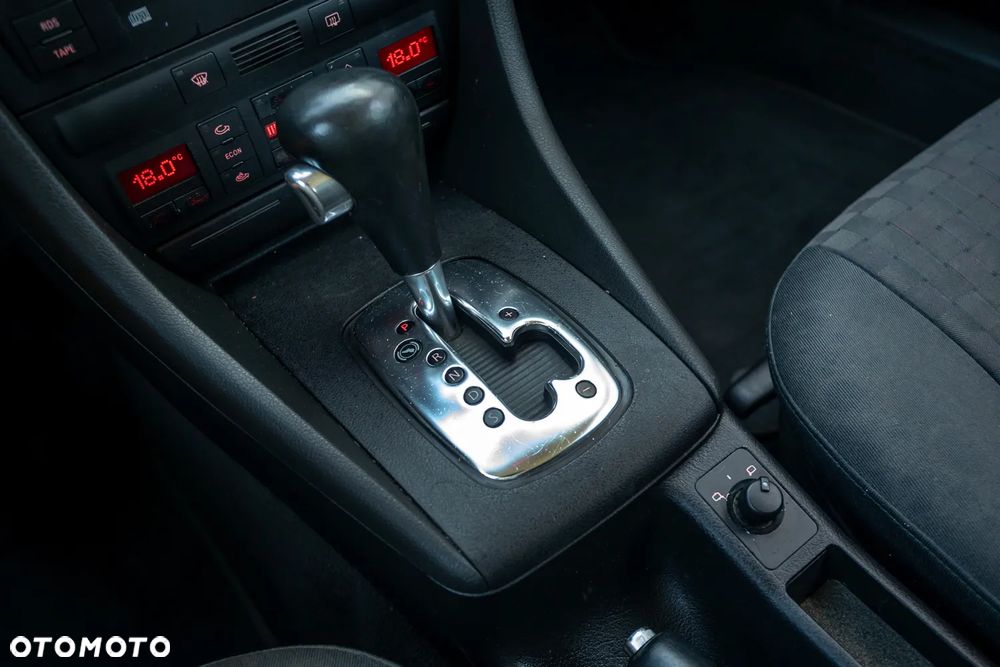 Audi A6 Avant 2.5 TDI - 22