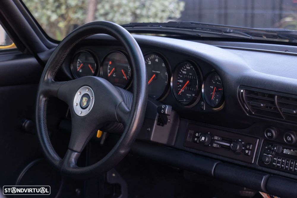 Porsche 911 (993) Coupé 3.8 Carrera RS - 28