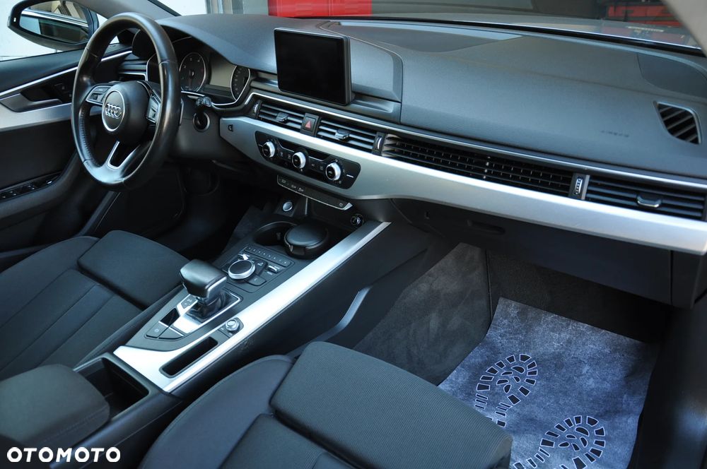 Audi A4 Avant 2.0 TDI ultra S tronic sport - 17