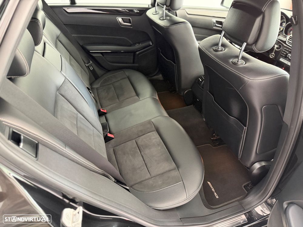Mercedes-Benz E 300 Bluetec Hybrid Avantgarde - 41
