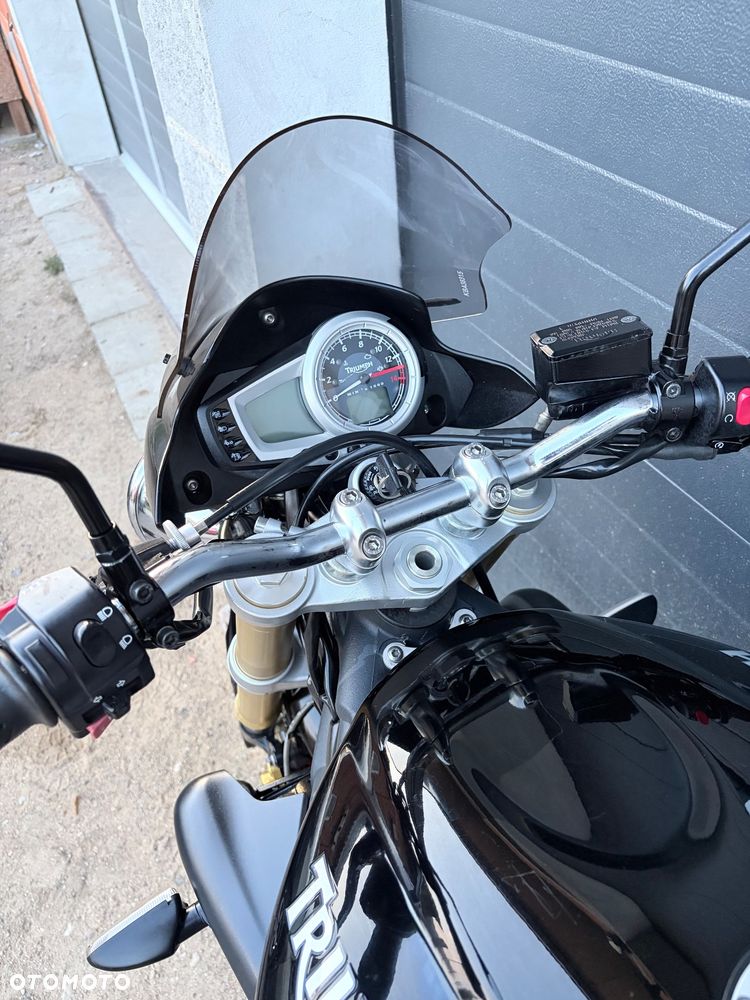Triumph Street Triple - 6