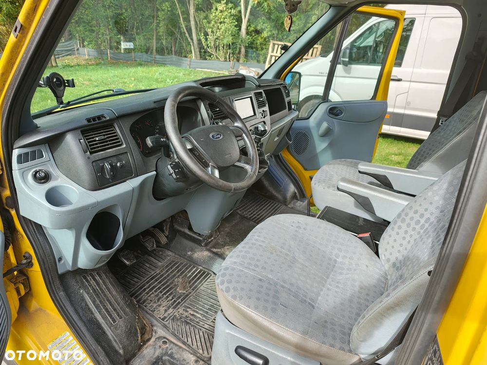 Ford Transit - 14