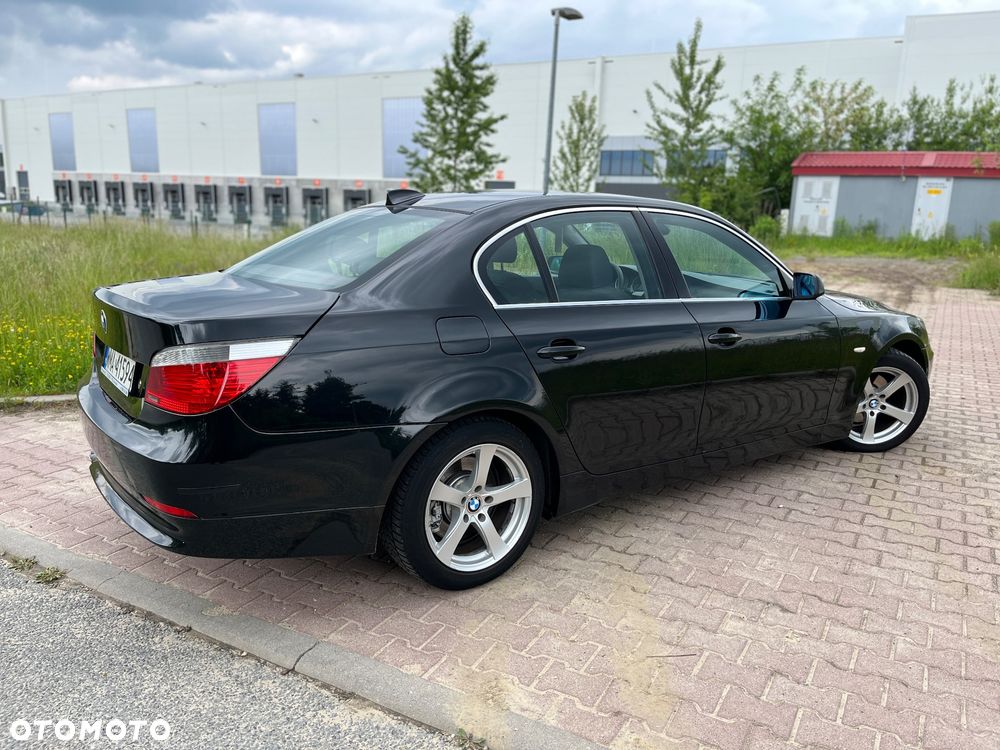 BMW Seria 5 523i - 13