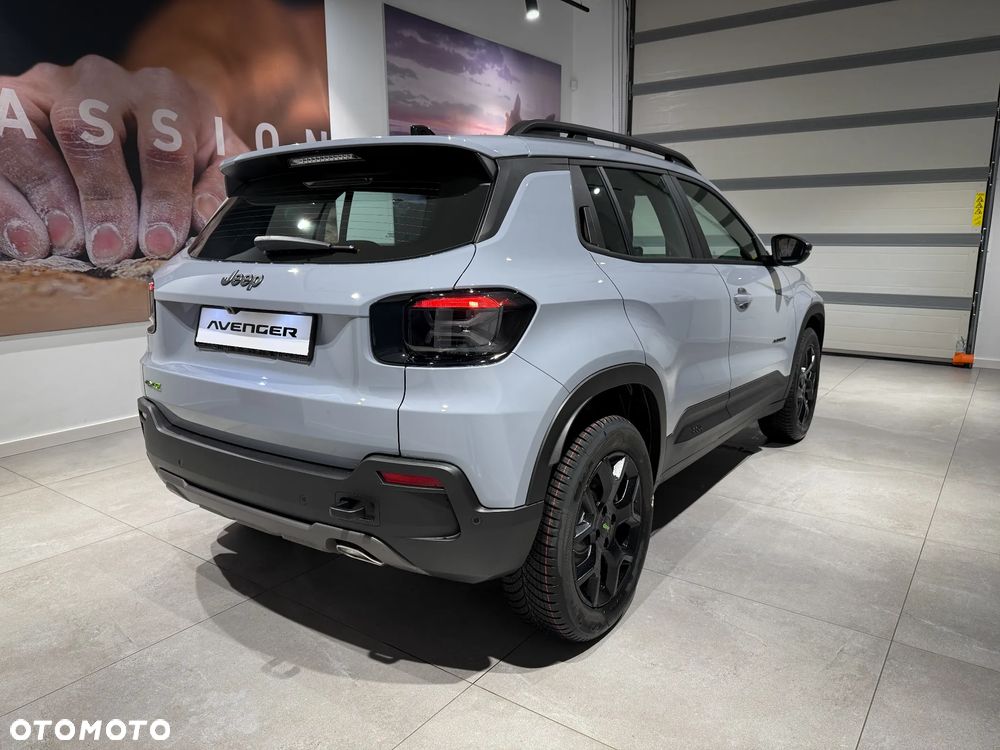 Jeep Avenger 1.2 T3 mHEV Upland 4xe eDCT6 - 6