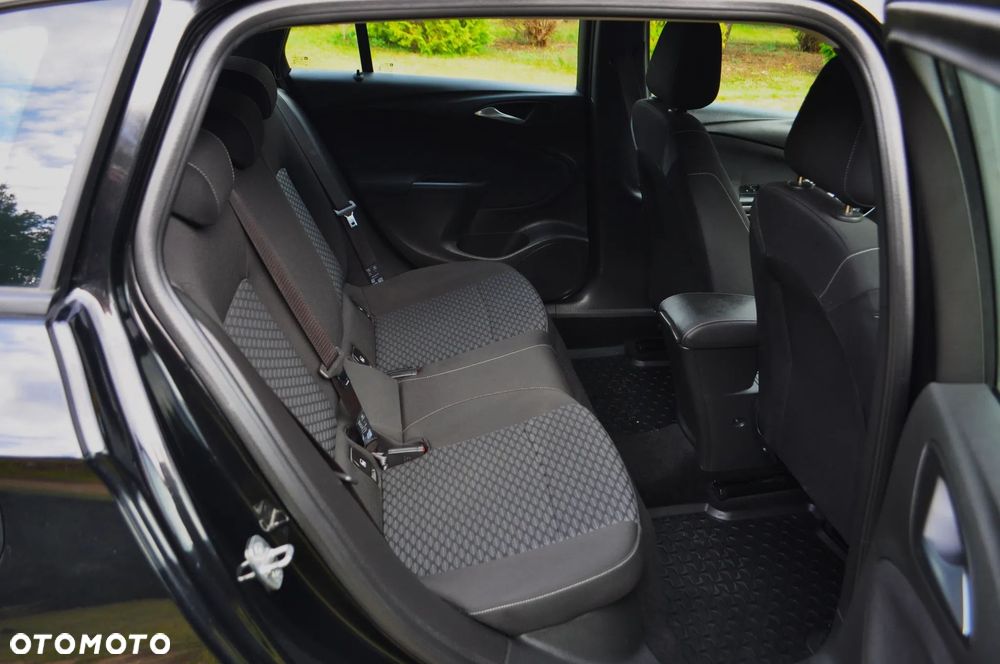 Opel Astra 1.6 CDTI Active - 30
