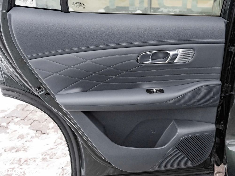 Geely Starray EM-i 1.5 PHEV Max - 16