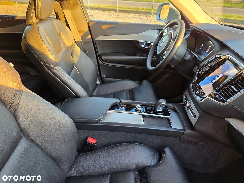 Volvo XC 90 B5 D AWD Plus Bright - 21