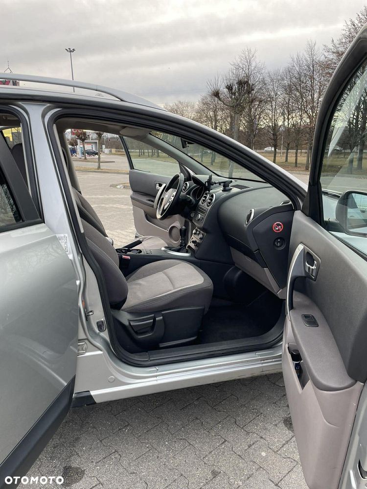 Nissan Qashqai+2 - 11