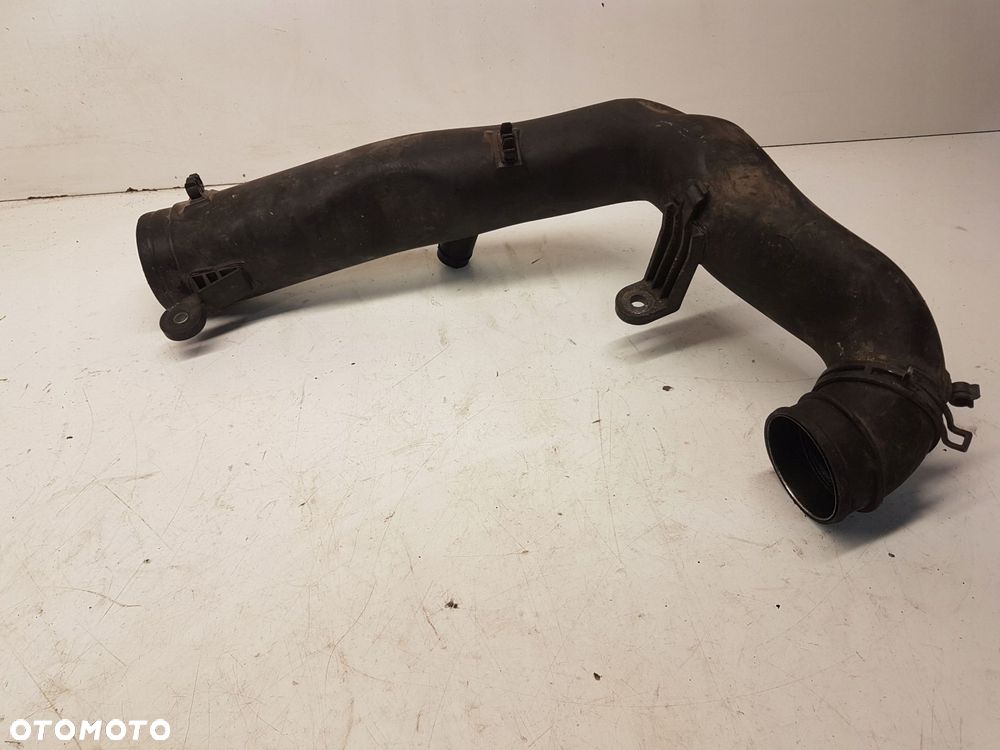 RURA SSĄCA INTERCOOLERA AUDI VW SKODA 1K0129654K - 1