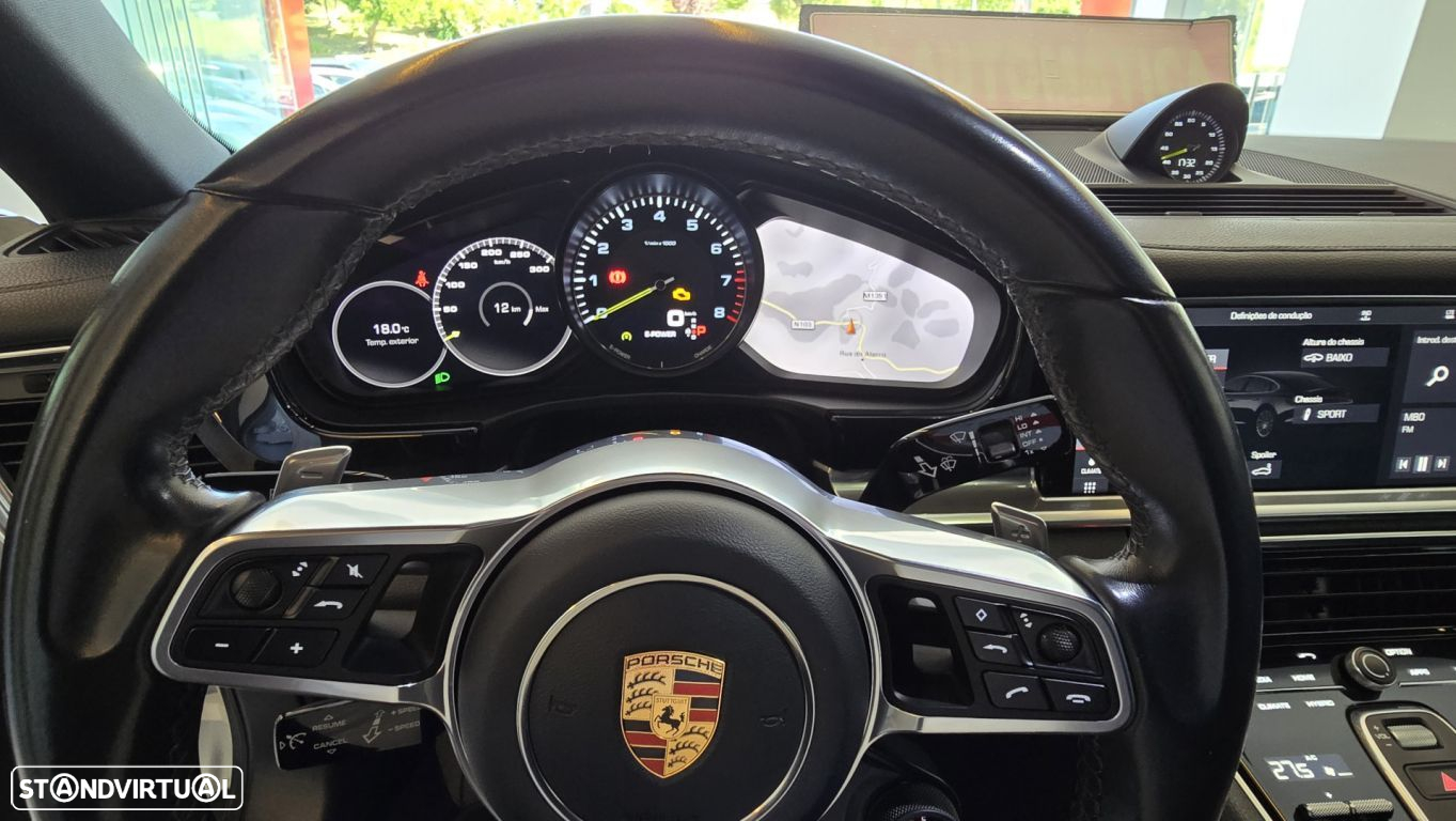 Porsche Panamera 4 E-Hybrid - 37