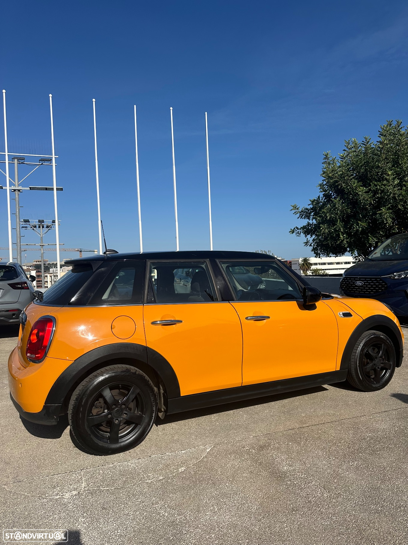 MINI 5 Portas One Aut. - 3