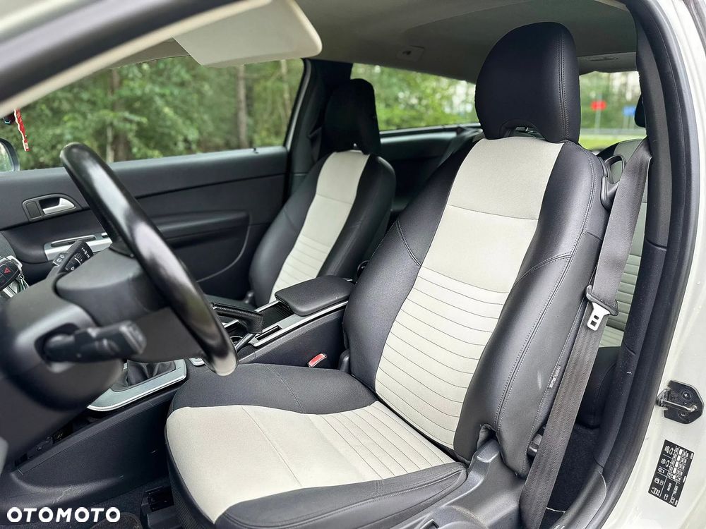 Volvo C30 D2 Momentum - 7