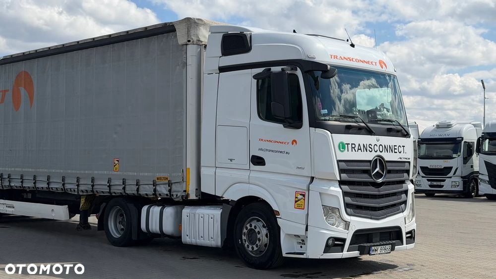 Mercedes-Benz Actros - 1